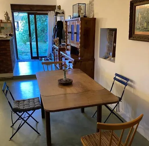 Cosy In Rural Paradise 펜션 *